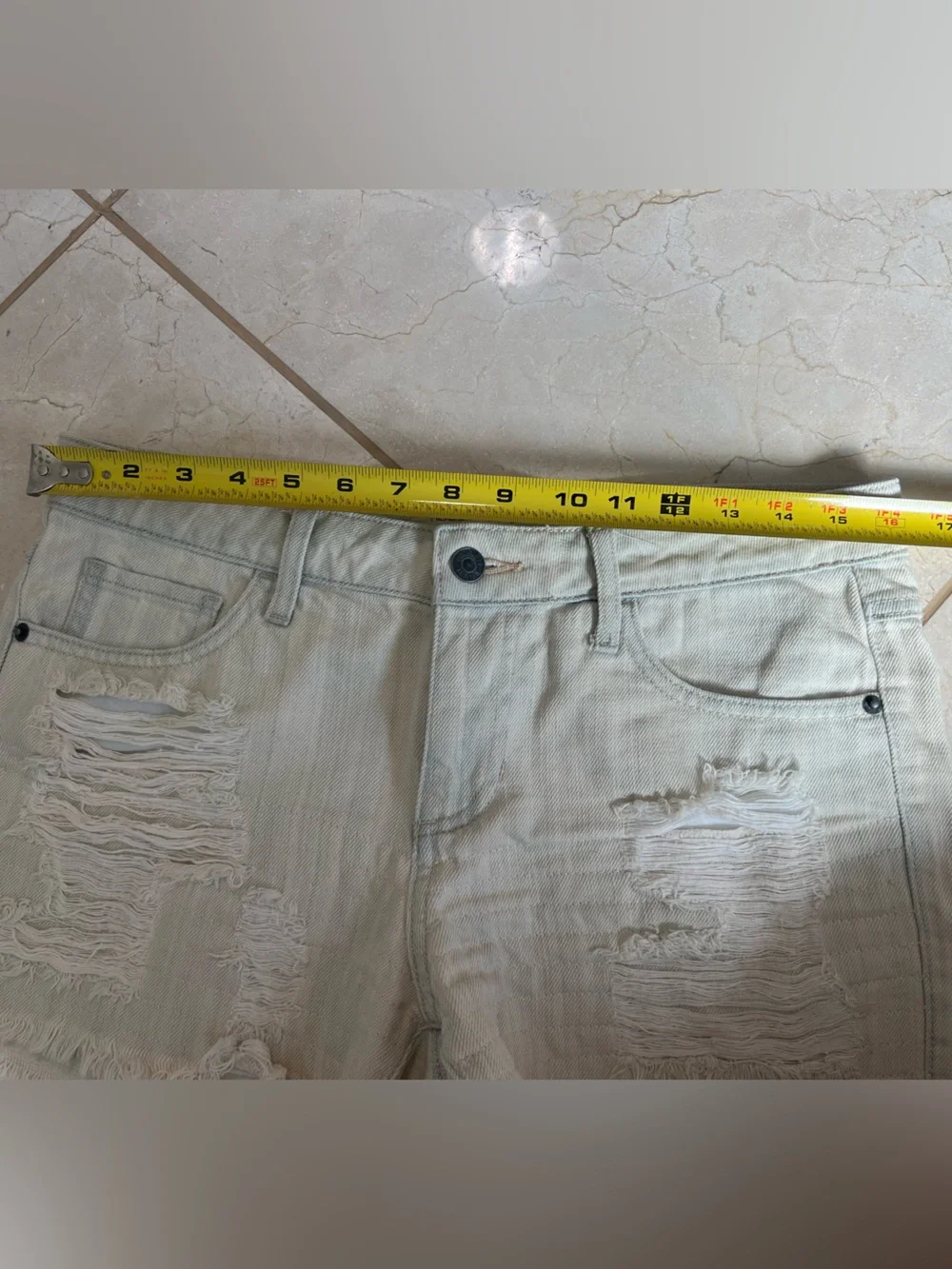 HIDDEN Jeans Distressed Frayed Hem Cutoff Denim Shorts Size Small Cotton Grunge